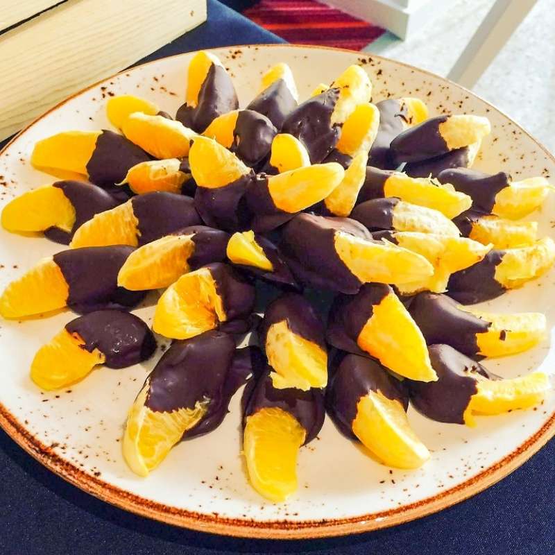 Chocolate Dipped Oranges Hi Res